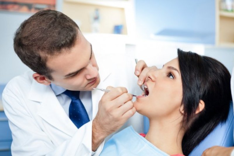Devenir dentiste : un métier d’avenir